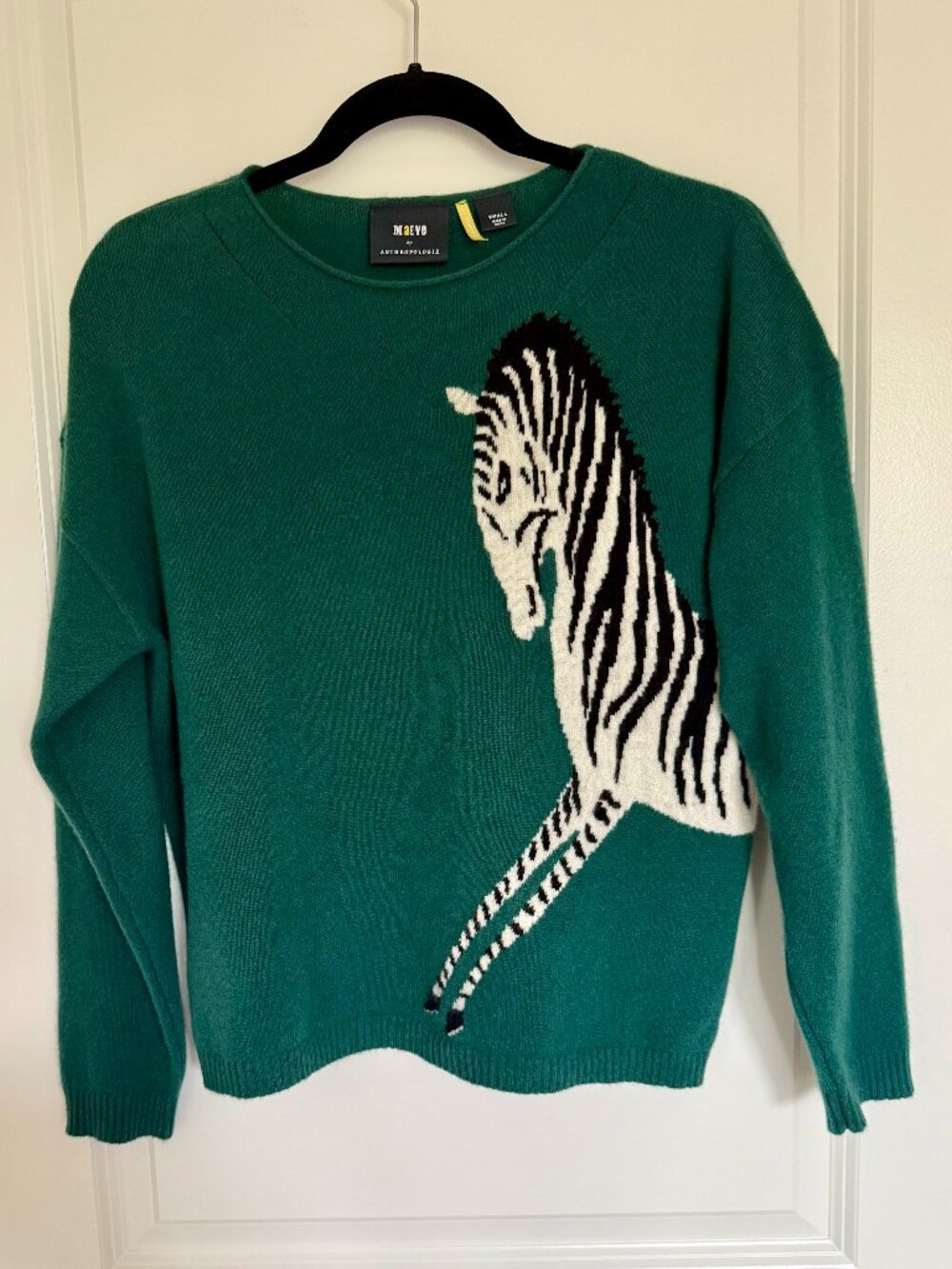 Like New Anthropologie x Maeve 100% Cashmere Sweater Zebra Horse Green sz Small